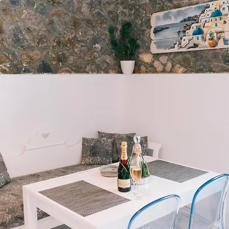 Zatrikion Santorini Villas Pyrgos Kallistis Exterior photo